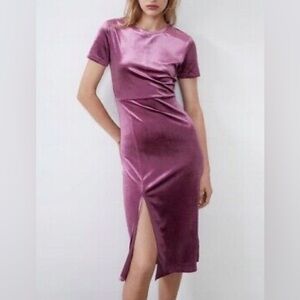NWT Zara Raspberry Velvet Bodycon Midi Dress Short Sleeve Split At Side Size M